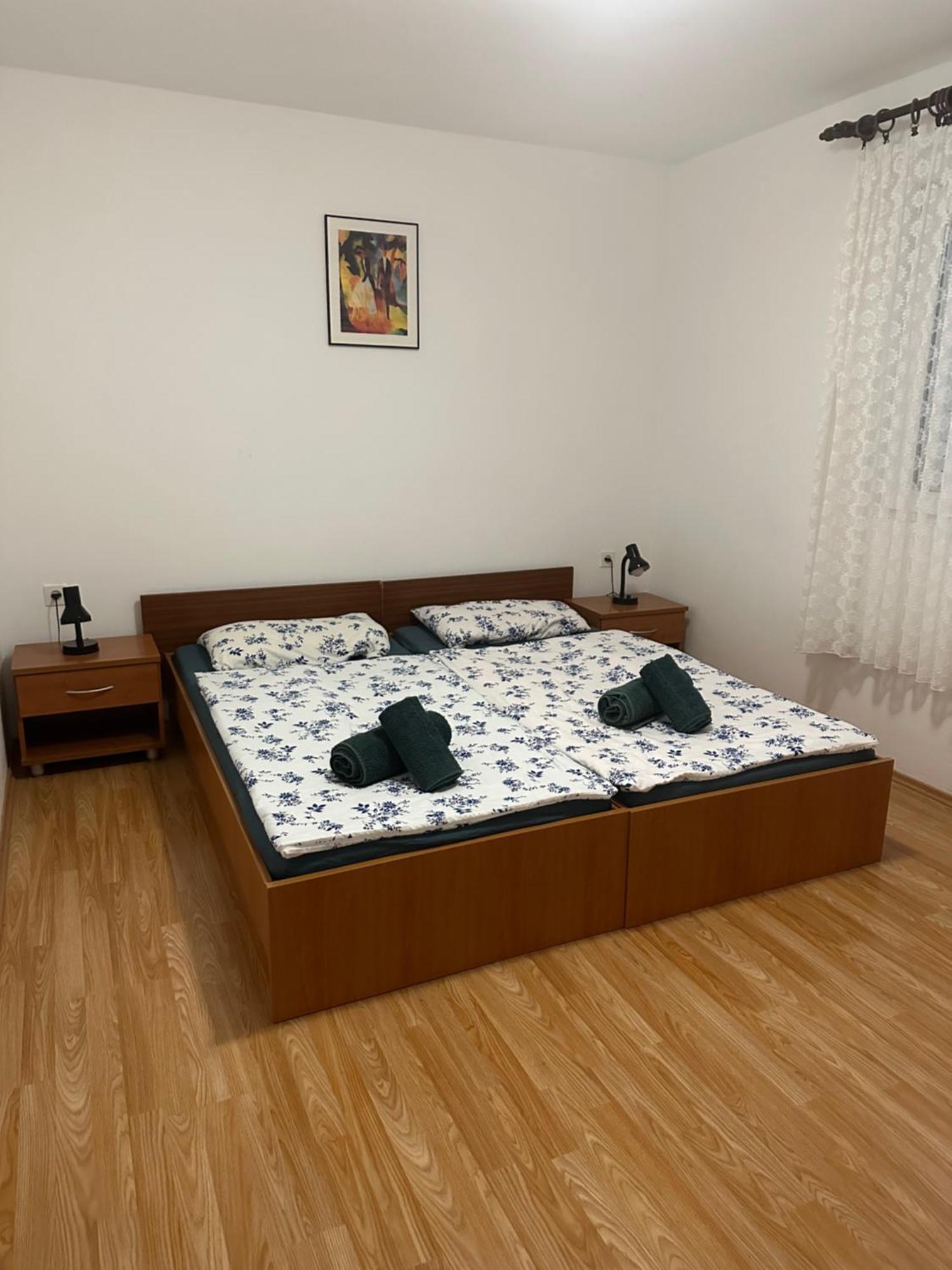 Apartmani Marko Новалья Экстерьер фото