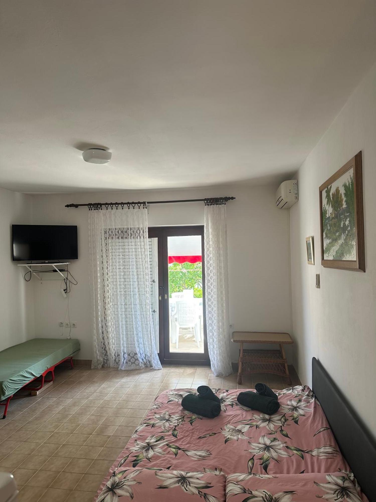 Apartmani Marko Новалья Экстерьер фото
